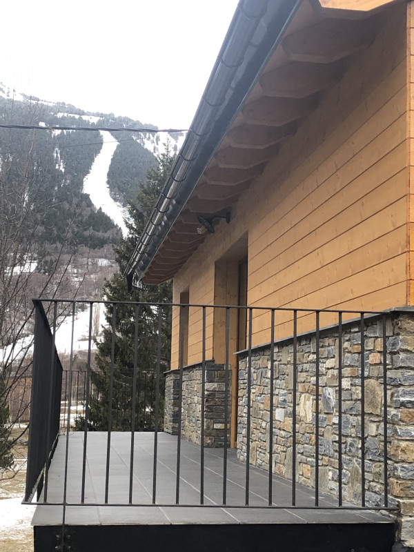 Chalet pour 6 personnes au pied des pistes de ski